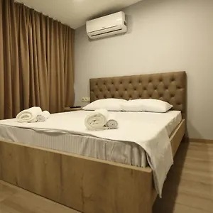 Family Avlabar Hotel